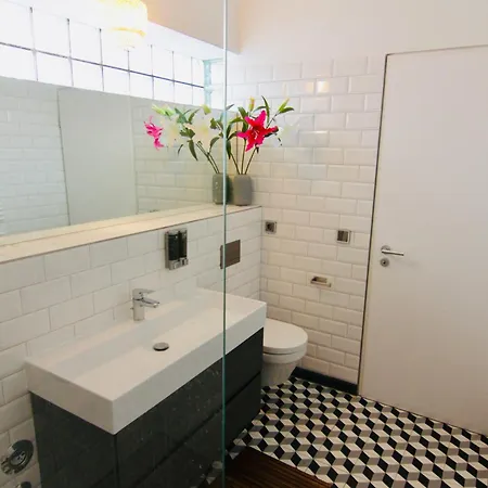 Domschloss, Zentrum, 6 Personen, Business, Dachterrasse, Familien Apartment *