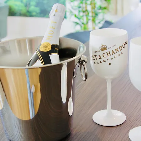 Fewozauber - Domschloss, Zentrum, 6 Personen, Business, Dachterrasse, Familien 公寓 什未林