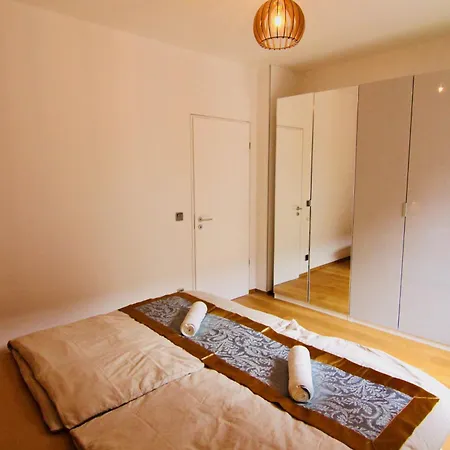 Domschloss, Zentrum, 6 Personen, Business, Dachterrasse, Familien * Schwerin (Mecklenburg-Vorpommern)