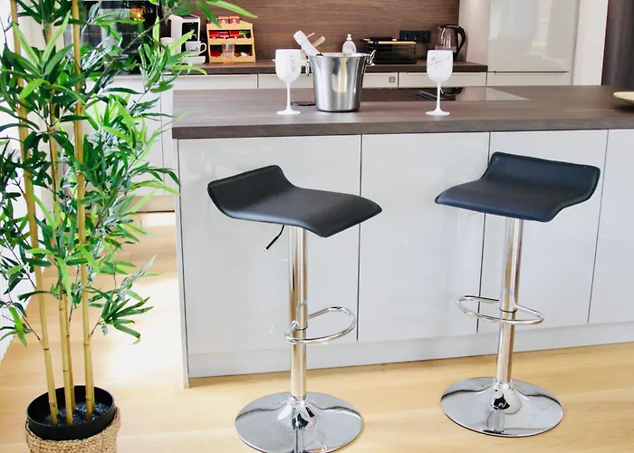 Fewozauber - Domschloss, Zentrum, 6 Personen, Business, Dachterrasse, Familien