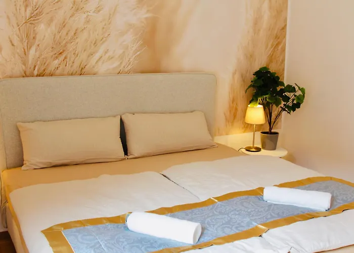 Fewozauber - Domschloss, Zentrum, 6 Personen, Business, Dachterrasse, Familien *