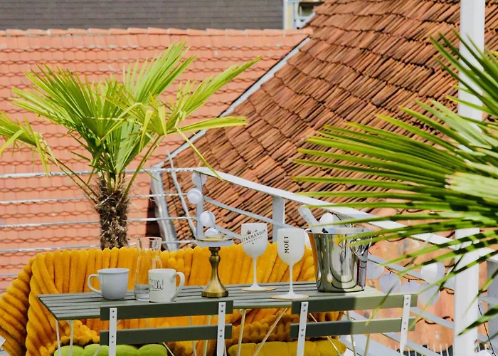 公寓 Fewozauber - Domschloss, Zentrum, 6 Personen, Business, Dachterrasse, Familien 什未林